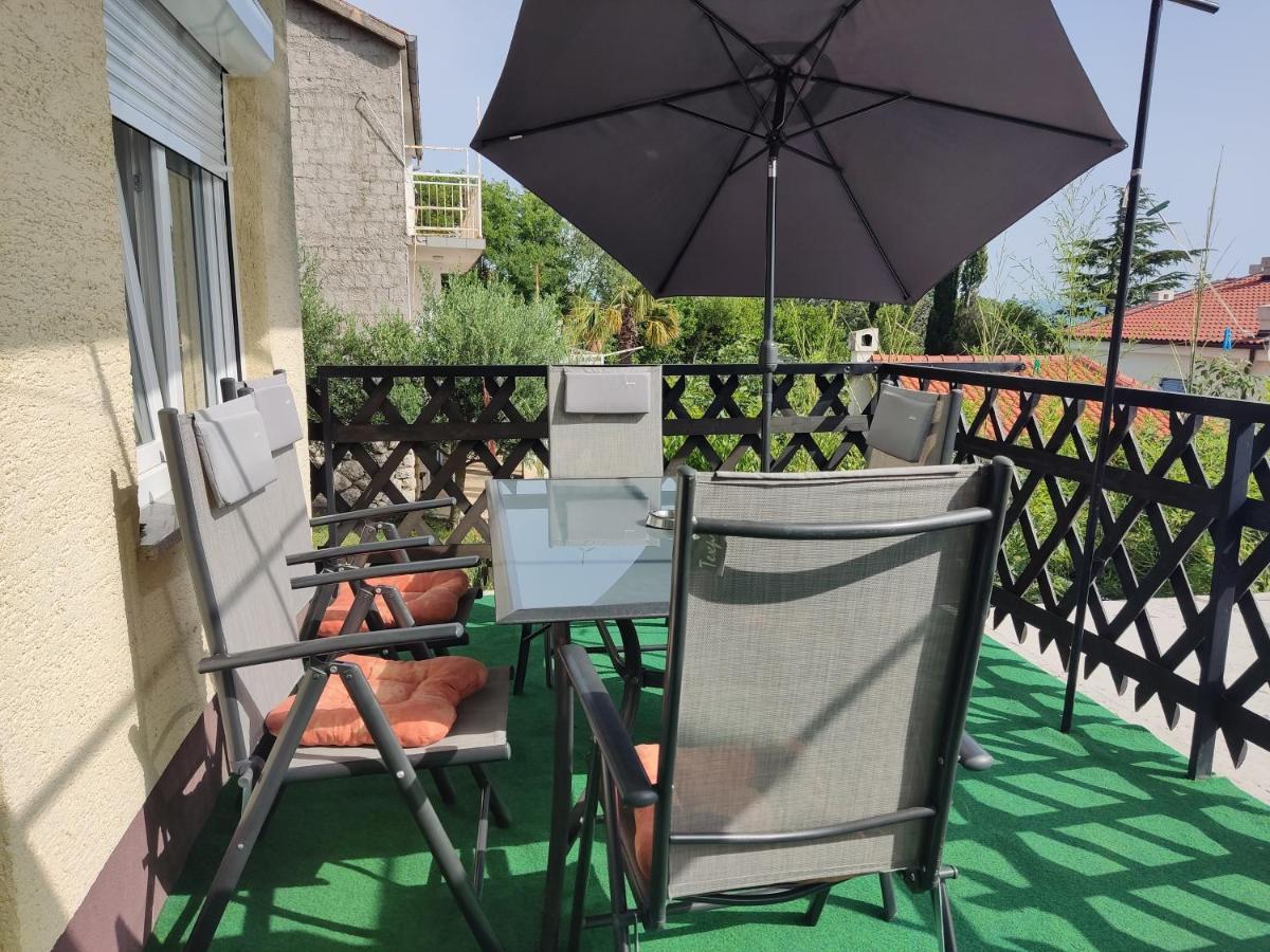 Apartment Teresa With Big Terrace Dramalj Crikvenica Zewnętrze zdjęcie